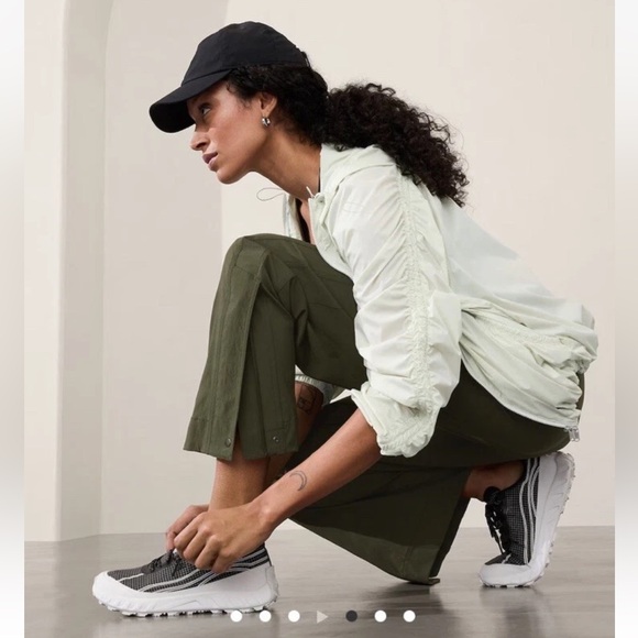 Athleta Trekkie Parachute Pant Green Olive size 6 nwot - Picture 3 of 8